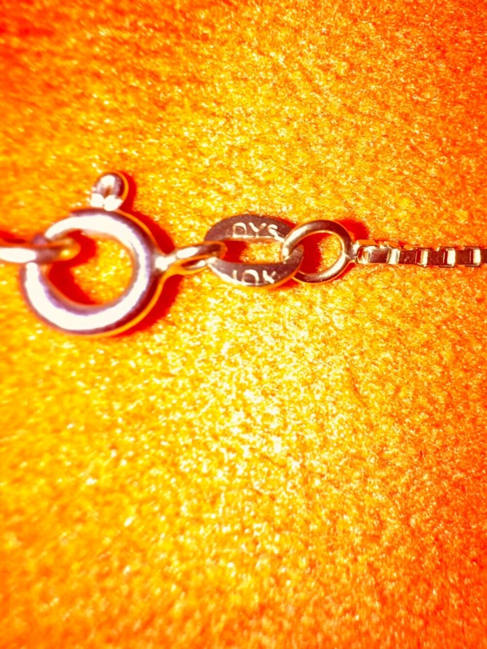 10K Solid Gold Stud Earrings & Pendant Set - Gently Used - Picture 4 of 9